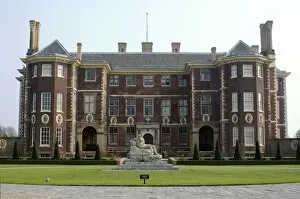 Images Dated 3rd April 2009: Ham House, 17th century Stuart mansion located on the banks of the Thames near Richmond