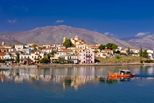 Images Dated 1st November 2007: The harbor of Galaxidi, Greece, Europe
