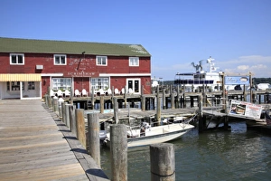 Images Dated 20th August 2009: Harbor, Shelter Island Sound, Greenport, Long Island, North Fork, New York