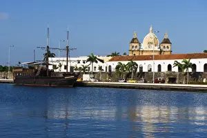 Cartagena Prints: Harbour area, Old Town, UNESCO World Heritage Site, Cartagena, Colombia, South America