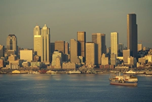 Seattle Prints: The harbour and city skyline