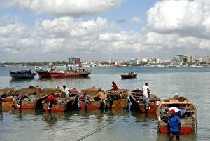 Dar Es Salaam Prints: Harbour, Dar es Salaam, Tanzania, East Africa, Africa