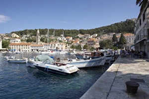 Hvar Prints: The harbour in Hvar, Dalmatian Coast, Croatia, Europe