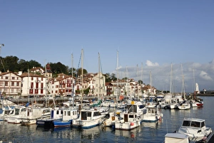 Pyrenees Atlantique Prints: Harbour os Socoa, St. Jean de Luz, Pyrenees Atlantique, France, Europe
