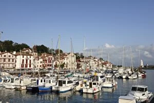 Images Dated 7th September 2008: Harbour os Socoa, St. Jean de Luz, Pyrenees Atlantique, France, Europe
