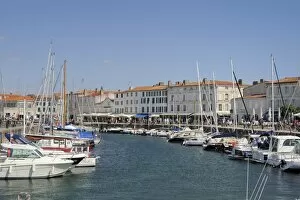 Images Dated 20th June 2009: Harbour and quayside, St. Martin-de-Re, Ile de Re Charente-Maritime, France, Europe