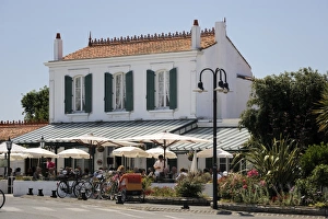 Harbour restaurant, Ars-en-Re, Ile de Re, Charente Maritime, France, Europe Harbour restaurant, Ars-en-Re, Ile de Re, Charente Maritime, France, Europe