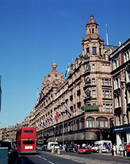 Store Prints: Harrods, Knightsbridge, London, England, United Kingdom, Europe