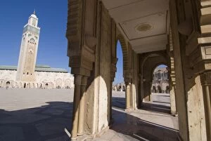 Images Dated 5th November 2007: Hassan II Mosque, Casablanca, Morocco, North Africa, Africa