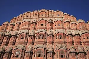 Images Dated 28th December 2006: Hawa Mahal (Palace of the Winds), Jaipur, Rajasthan, India, Asia