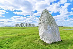 The Heel Stone and Stonehenge Prehistoric Monument, UNESCO World Heritage Site, near Amesbury, Wiltshire, England, United Kingdom, Europe