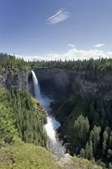 Images Dated 6th August 2011: Helmcken Falls, Wells Grey Provincial Park, British Columbia, Canada, North America