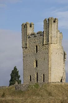 Images Dated 27th September 2009: Helmsley Castle, dating from the 12th century, North Yorkshire, England