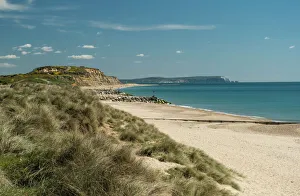 Natural Landmark Gallery: Hengistbury Head Cliffs and Beach, Bournemouth, Poole Bay, Dorset, England, United Kingdom