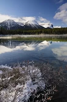 Images Dated 10th October 2009: Herbert Lake and Bow Range, Banff National Park, UNESCO World Heritage Site