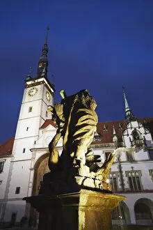 Images Dated 5th August 2009: Hercules Fountain in front of Town Hall in Upper Square (Horni Namesti) at dusk