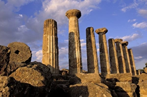 Images Dated 27th September 2009: Hercules (Herakles) Temple, Valley of Temples, Agrigento, UNESCO World Heritage Site, Sicily