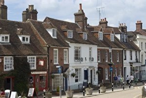 Images Dated 13th June 2009: High Street, Battle, Sussex, England, United Kingdom, Europe