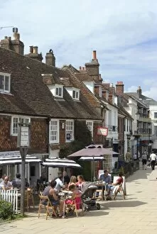Images Dated 13th June 2009: High Street, Battle, Sussex, England, United Kingdom, Europe