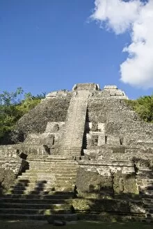 Images Dated 1st January 1970: High Temple (Structure N10-43), the highest temple at the Mayan site at Lamanai