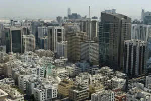 Images Dated 30th October 2008: High viewpoint, from the restaurant at the top of Le Royal Meridien Hotel