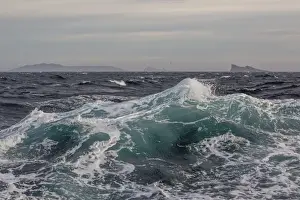 High winds and heavy seas on approach to the New Island Nature Reserve, Falkland Islands