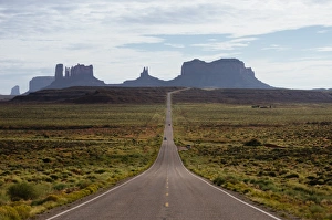 Expanse Prints: Highway 163 to Monument Valley, Utah, United States of America, North America