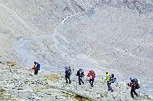 Images Dated 30th August 2011: Hikers on the Matterhorn, Zermatt, Valais, Swiss Alps, Switzerland, Europe