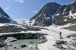 Fitness Prints: Hikers on the way up to the Steindalsbreen glacier