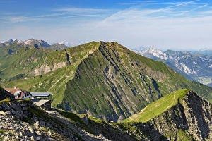 Fitness Prints: Hiking trail from Niesen mountain, Canton of Bern, Switzerland