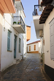 Images Dated 25th August 2008: Hill town of Glossa, Skopelos, Sporades Islands, Greek Islands, Greece, Europe