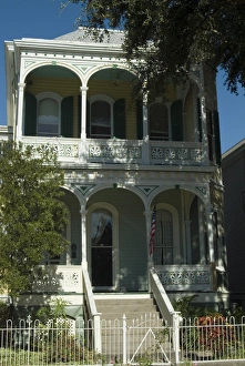 Images Dated 11th January 2000: Historic District