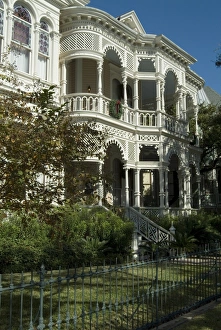 Images Dated 11th January 2000: Historic District