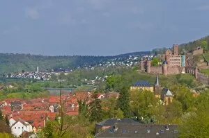 Images Dated 26th April 2008: The historic town of Wertheim and its castle, Baden Wurttemberg, Germany, Europe