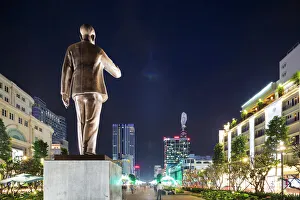 Vietnamese Prints: Ho Chi Minh statue, Ho Chi Minh City (Saigon), Vietnam, Indochina, Southeast Asia, Asia