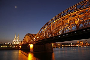 Images Dated 18th April 2010: Hohenzollern Bridge over the River Rhine and Cathedral, Cologne, North Rhine Westphalia