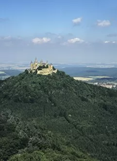 Images Dated 8th August 2009: Hohenzollern Castle, Hechingen, Swabian Alb, Baden Wurttemberg, Germany, Europe