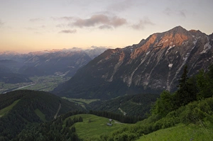 Images Dated 18th June 2008: Hoher Goll mountain range seen from the Rossfeld Panoramastrasse