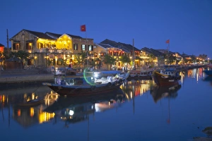 Hoi An at dusk, Hoi An, UNESCO World Heritage Site, Quang Nam, Vietnam, Indochina, Southeast Asia, Asia
