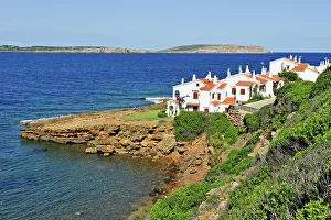 Menorca Prints: Holiday villas at Platges de Fornells