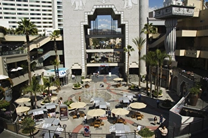 Holly Wood Prints: Hollywood Highland Entertainment Center