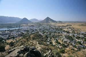 Pushkar Prints: Holy lake beside holy city