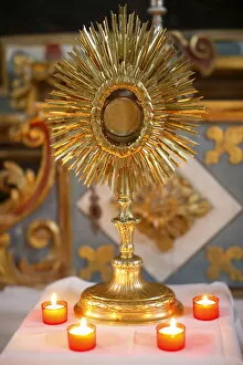 Images Dated 15th August 2010: Holy sacrament, St. Nicolas de Veroce, Haute-Savoie, France, Europe