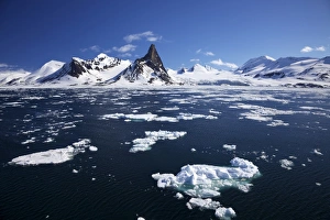 Ice Berg Prints: Hornesund Fjord landscape in summer sunshine, Spitzbergen, Svalbard, Arctic Norway