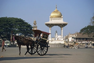Carts Prints: Horse and cart, Mysore, Karnataka state, India, Asia