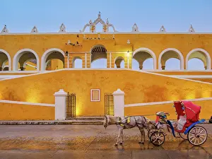 Sightseer Prints: Horse-drawn carriage in front of the Convent of San Antonio de Padua at dawn