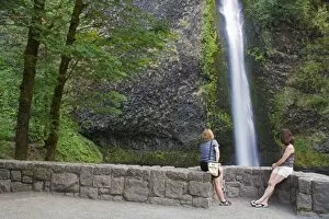 Horsetail Falls in the Columbia River Gorge, Greater Portland Region, Oregon