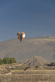 Hot air balloon with Pyramid of the Moon in the background, Archaeological Zone of Teotihuacan