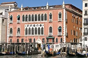 Images Dated 7th March 2009: Hotel Danieli, San Marco basin and gondolas, Venice, UNESCO World Heritage Site