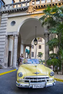 Vintage Car Prints: Hotel Nacional de Cuba, Havana, Cuba, West Indies, Central America